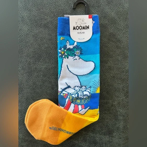 Moomin Mamma Crew Socks Women’s Size S-M - Picture 6 of 6